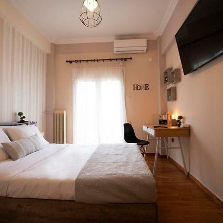 Cozy Apt Next To Metro And Close To Acropolis! Athen Eksteriør billede