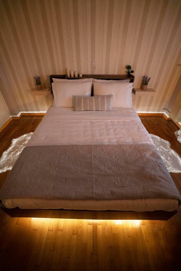 Cozy Apt Next To Metro And Close To Acropolis! Athen Eksteriør billede